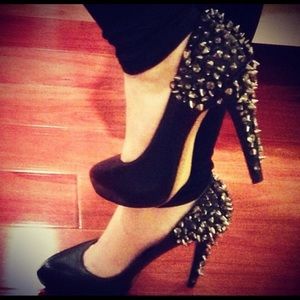 Sam Edelman Rosa Spiked Heel